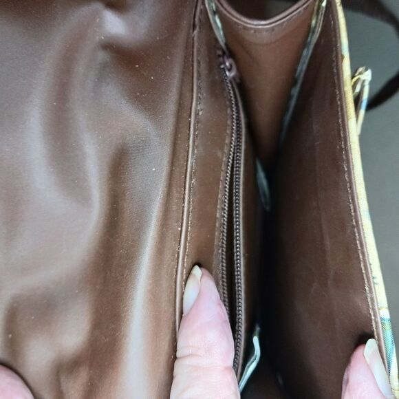 Vintage Disney Small Crossbody Purse Handbag NWOT Disney World - Picture 2 of 10